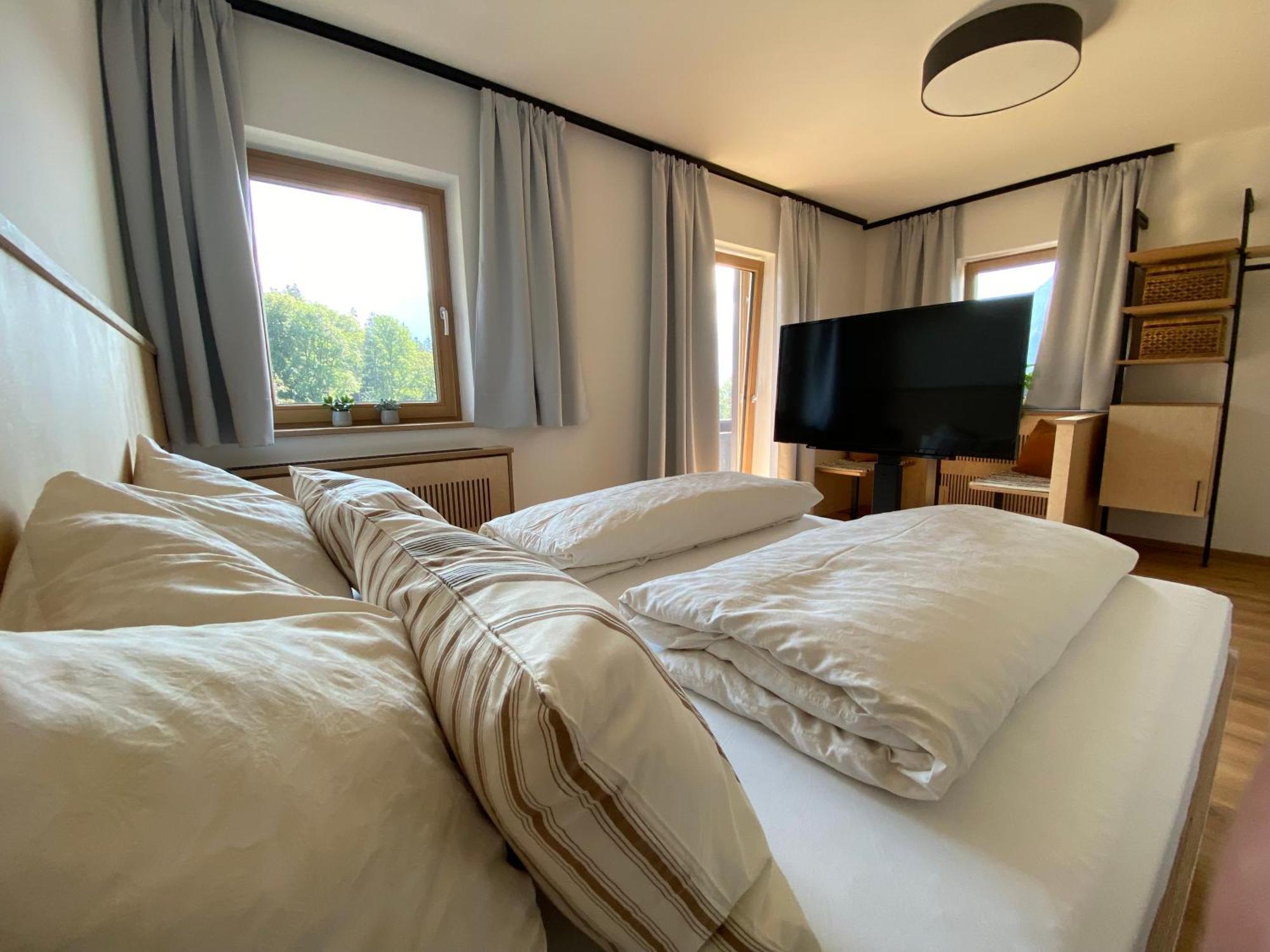 Waldruh Hotel Wiesing Luaran gambar